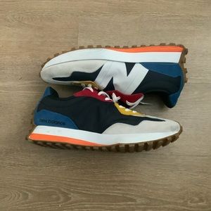 New Balance 327